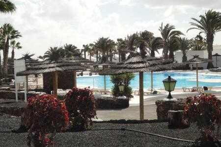 Bonito Apartamento Reformado En Las Coronas Costa Teguise Exterior foto
